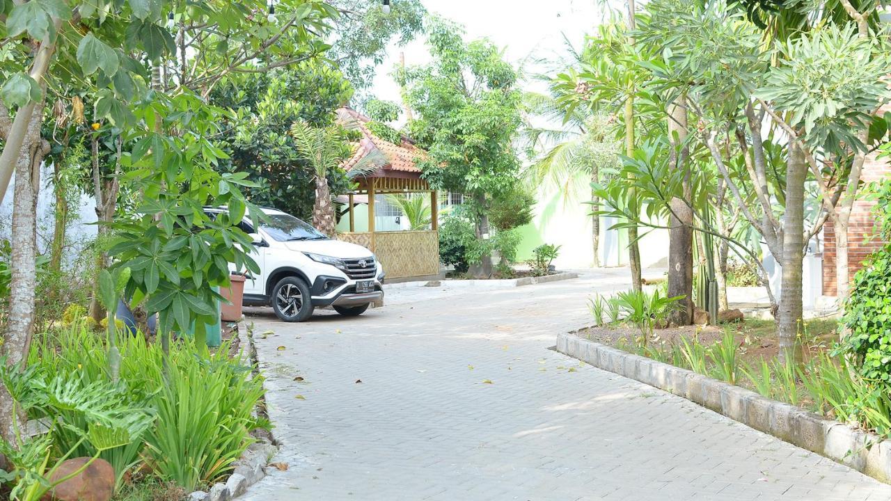 Gaia Asri Hotel Pamanukan Hilir 외부 사진